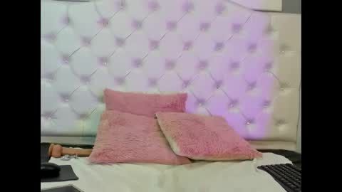 Eloisa  online show from 02.20.26