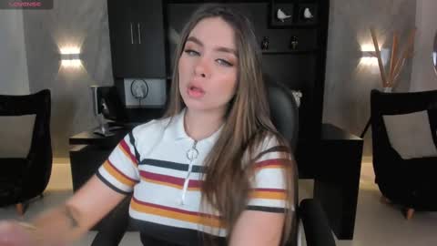 ELOISA OLIVERO online show from 02.12.25