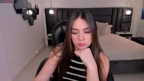 ELOISA OLIVERO online show from 02.24.25