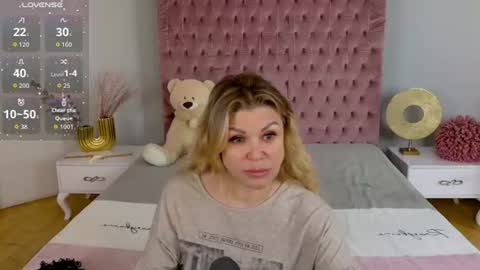 eloise_by online show from 06.17.26