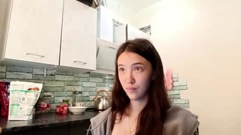 Snapshot of elouisevallian chatting on 07.31.26 Elara online show from 07.31.26