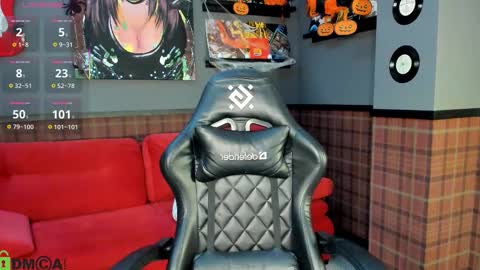 Snapshot of elsa_carterr chatting on 10.30.25 elsa_carterr online show from 10.30.25