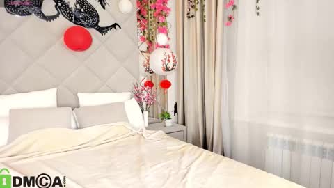 Snapshot of elsa_carterr chatting on 11.18.25 elsa_carterr online show from 11.18.25