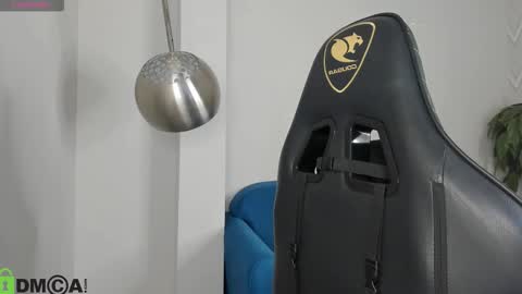 Snapshot of elsa_carterr chatting on 12.01.25 elsa_carterr online show from 12.01.25