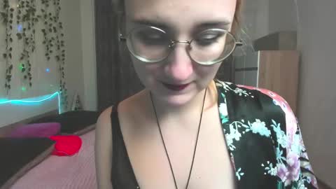 Snapshot of elsa_hot_here chatting on 12.26.24 Elsa online show from 12.26.24