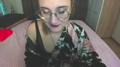 Snapshot of elsa_hot_here chatting on 12.26.24 Elsa online show from 12.26.24