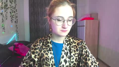 Snapshot of elsa_hot_here chatting on 01.14.25 Elsa online show from 01.14.25