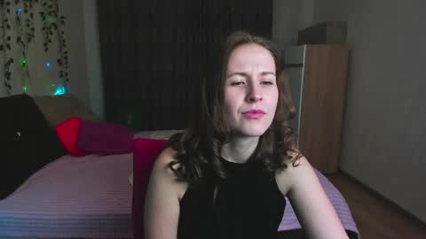 Snapshot of elsa_hot_here chatting on 02.14.25 Elsa online show from 02.14.25