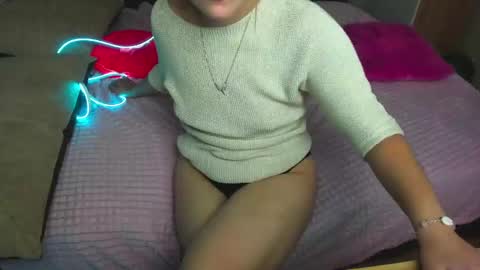 Snapshot of elsa_hot_here chatting on 02.18.25 Elsa online show from 02.18.25