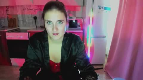 Snapshot of elsa_hot_here chatting on 10.25.25 Elsa online show from 10.25.25