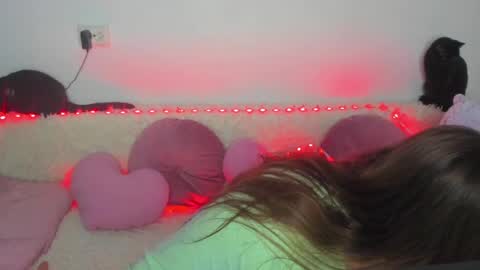 Snapshot of elsamails chatting on 12.13.24 Elsa online show from 12.13.24