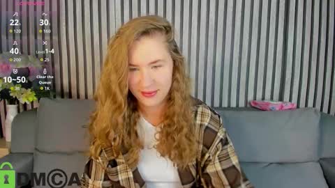 Snapshot of elsie_cutties chatting on 10.10.25 Elsie online show from 10.10.25