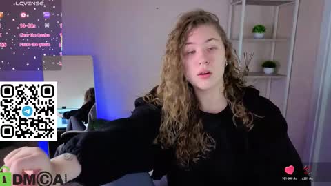 Snapshot of elsie_cutties chatting on 12.14.25 Elsie online show from 12.14.25