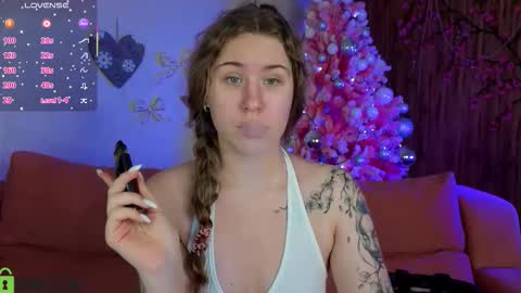 Snapshot of elsie_cutties chatting on 12.15.25 Elsie online show from 12.15.25