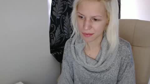 Snapshot of elssa_rush chatting on 03.08.25 elssa_rush online show from 03.08.25