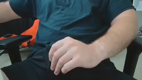 Snapshot of eltanke2206 chatting on 09.10.25 alexgarg online show from 09.10.25