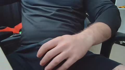 Snapshot of eltanke2206 chatting on 12.18.25 alexgarg online show from 12.18.25