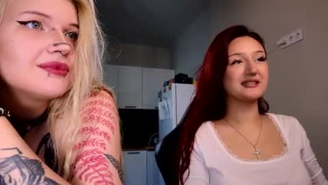 Snapshot of elvenmilk chatting on 06.12.26 Ciri online show from 06.12.26