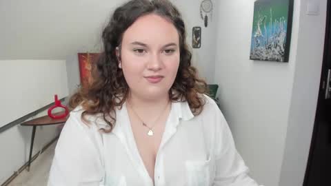 elvirajones online show from 03.03.26