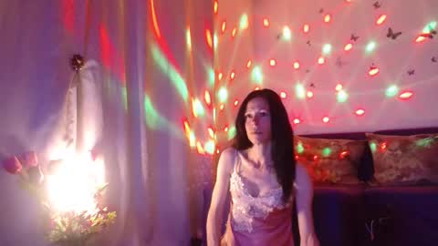 Elisa online show from 06.03.26