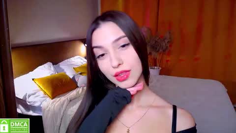 elza_rose online show from 10.23.25