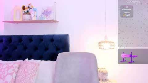 Snapshot of em_aa1 chatting on 06.11.26 A N D R E A online show from 06.11.26