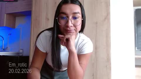 Snapshot of em_rotic chatting on 02.20.26 Emilia online show from 02.20.26