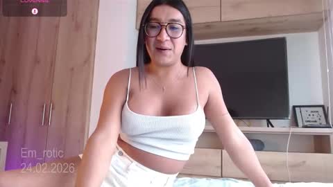 Snapshot of em_rotic chatting on 02.24.26 Emilia online show from 02.24.26