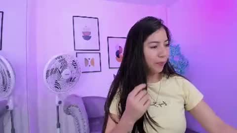 Snapshot of ema_louisx chatting on 12.12.24 Ema louisx  online show from 12.12.24