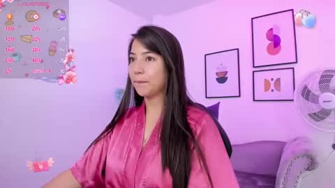 Snapshot of ema_louisx chatting on 01.25.25 Ema louisx  online show from 01.25.25