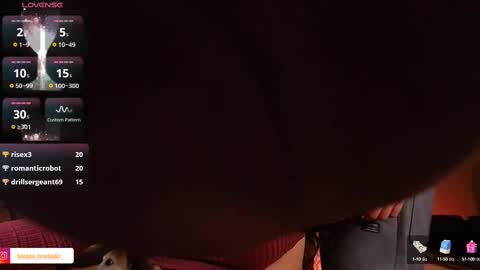 Snapshot of ema_ploxx chatting on 02.25.25 ema_ploxx online show from 02.25.25