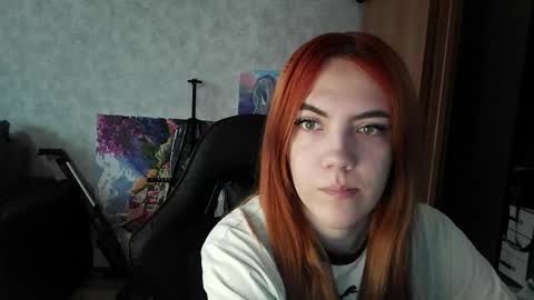 Snapshot of ember__fox chatting on 03.25.26 ember__fox online show from 03.25.26