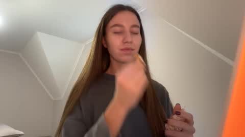 Alina online show from 12.21.25