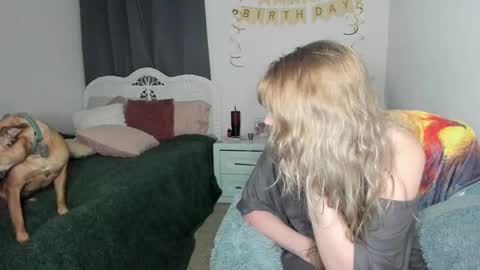 Snapshot of emberpheonixxx chatting on 02.25.25 Ember Pheonixxx online show from 02.25.25