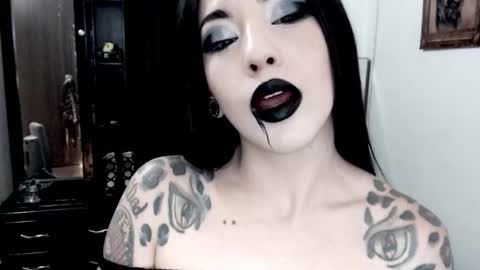 Emerald Black online show from 09.29.25