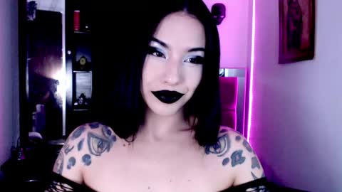 Emerald Black online show from 04.16.26