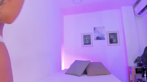 emelie_89 online show from 02.08.25