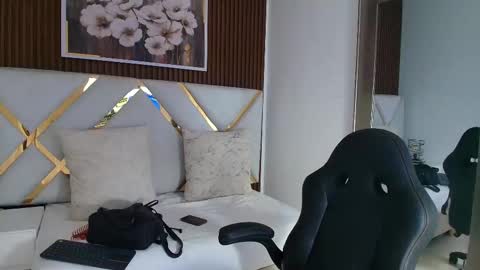 Emily  online show from 01.18.26