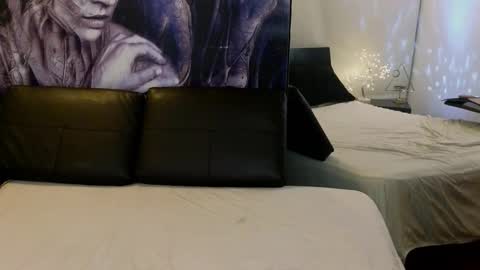 anyelii  online show from 01.08.26