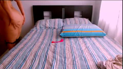 Snapshot of emely_sexx chatting on 01.16.26 emely_sexx online show from 01.16.26