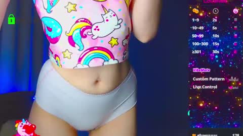 Snapshot of emelycrystal chatting on 03.01.25 Emely online show from 03.01.25