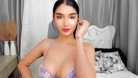 Emerald online show from 12.08.24