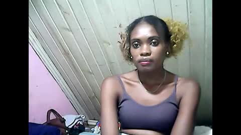Emerence9794 online show from 04.24.26