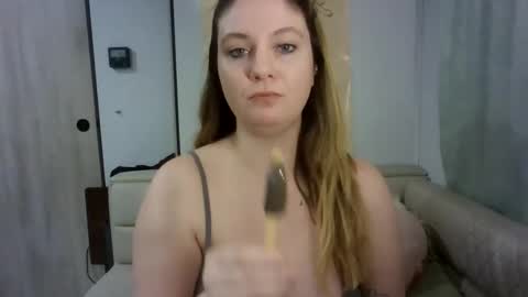 EmerieSkye online show from 02.11.26