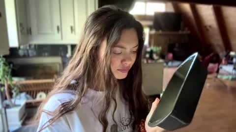 Snapshot of emersoncane chatting on 10.22.25 popalottapuss - puddin tits - daddy - buttercup - bonfire - Mrs. Fuck Yea - hibeams - honey buns - online show from 10.22.25