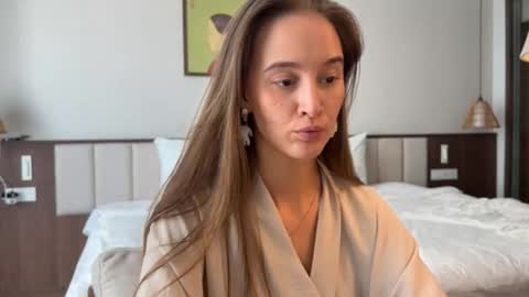 Snapshot of emi__ly chatting on 04.02.26 emi__ly online show from 04.02.26