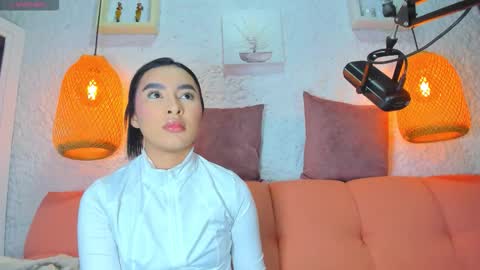 Emily online show from 09.11.25