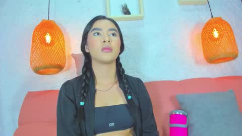 Emily online show from 11.04.25