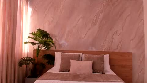 Emily online show from 12.14.25