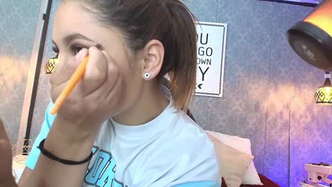 Snapshot of emiily_w1 chatting on 01.26.25 Emily online show from 01.26.25